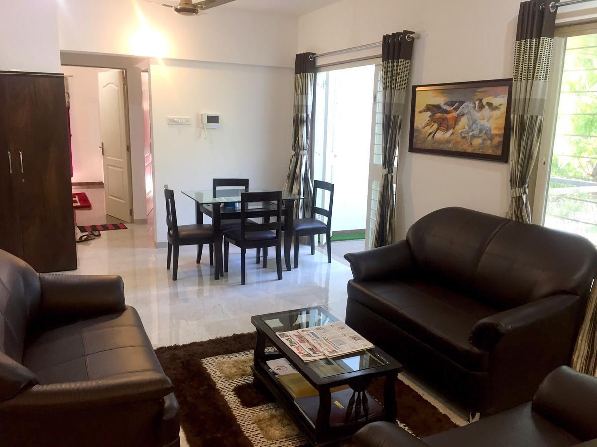 Veridical Hospitality, Baner - Pune Bed & Breakfast Dış mekan fotoğraf